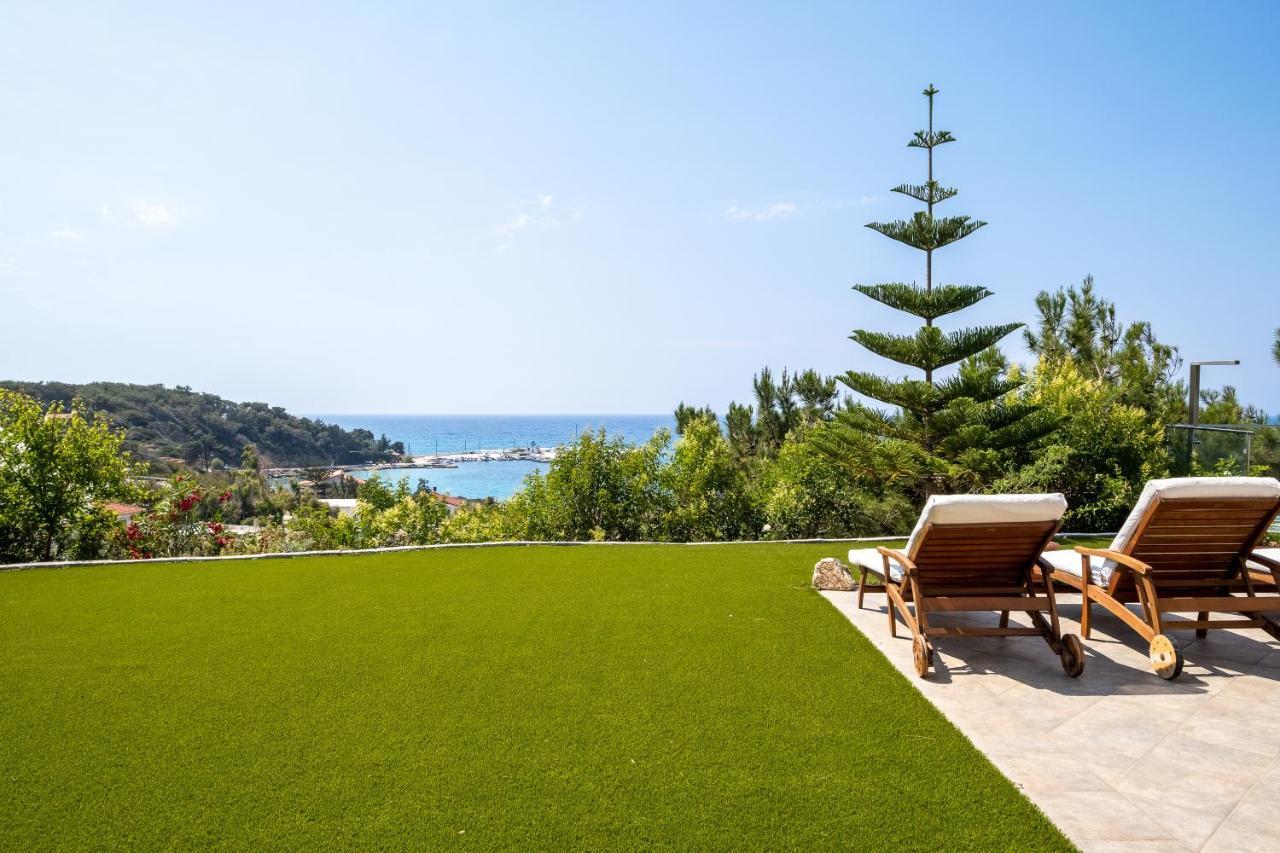Icarus Luxury Beachfront Villa Gialiskari  المظهر الخارجي الصورة