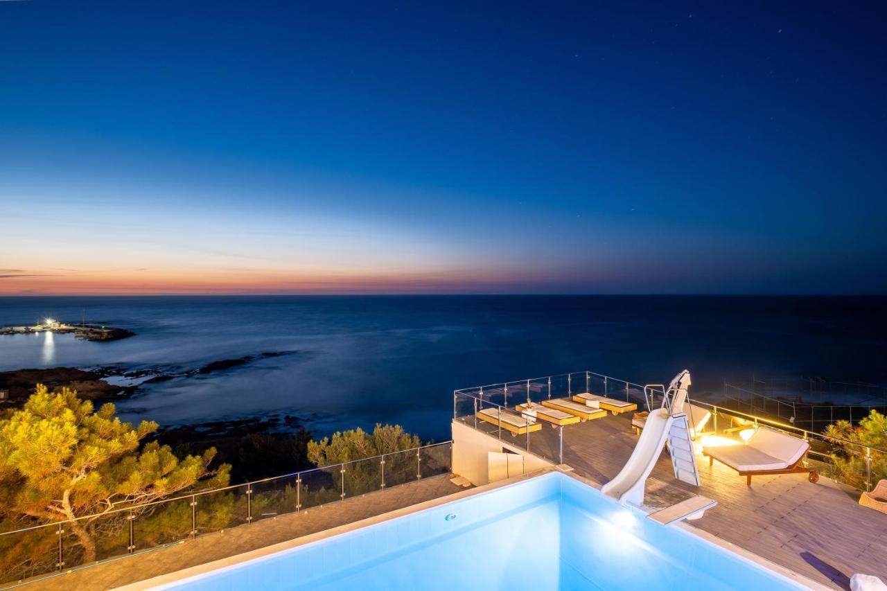 Icarus Luxury Beachfront Villa Gialiskari  المظهر الخارجي الصورة